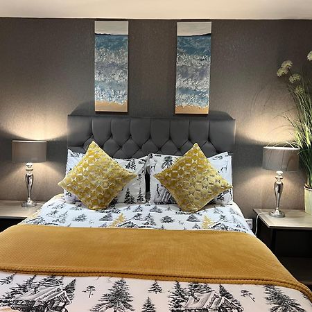 Cockledora, A Luxury Ground Floor Beachfront Apartment Llanelli Buitenkant foto