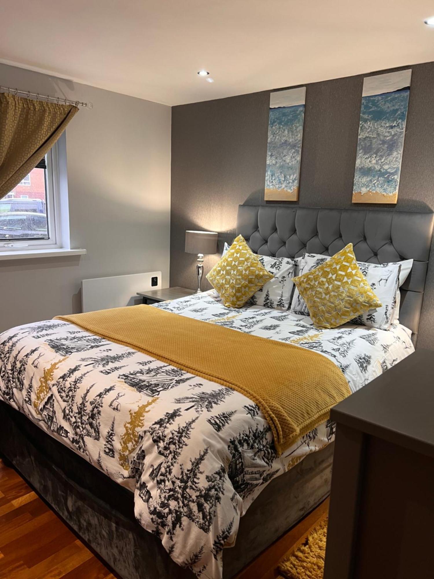Cockledora, A Luxury Ground Floor Beachfront Apartment Llanelli Buitenkant foto